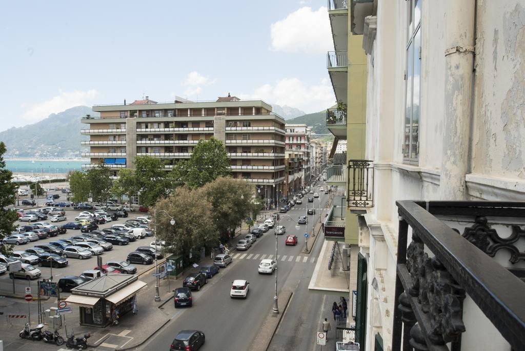 B&B Domus Garibaldi Salerno Exterior photo